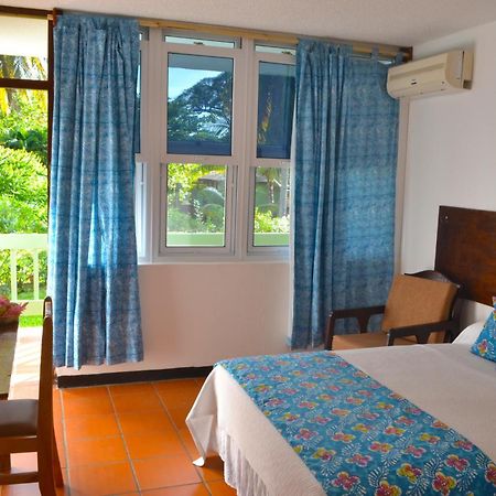 Portsmouth Beach Hotel Bagian luar foto