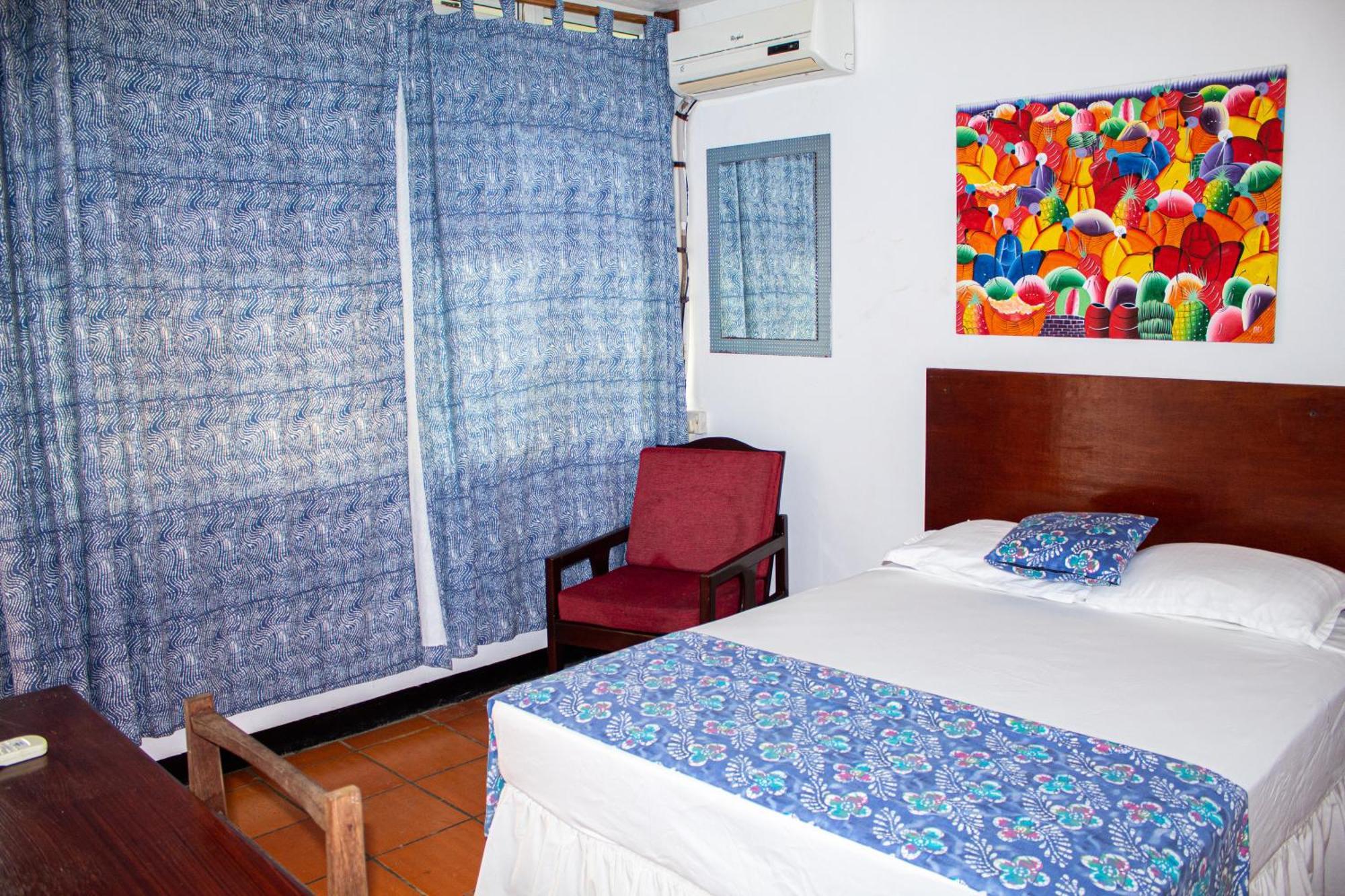 Portsmouth Beach Hotel Bagian luar foto
