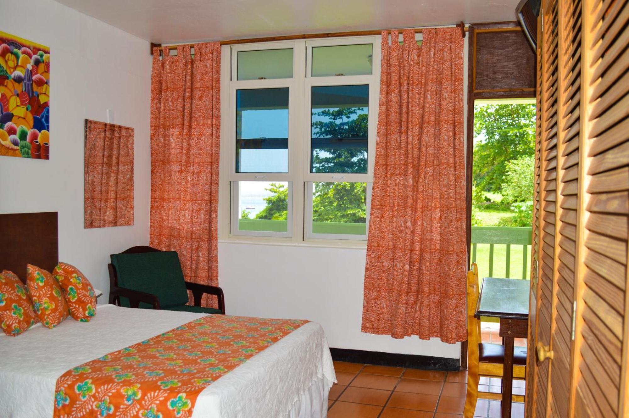 Portsmouth Beach Hotel Bagian luar foto
